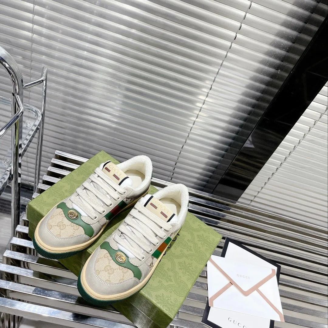 👟👟Ex-factory price 480👟👟 𝗚𝘂𝗰𝗰𝗶 Screener series sports dirty shoes, all of them are upgraded to the ex-factory price of z👟👟The leather and outsole are aged and molded at one time, instead of market products that are aged later and look very cheap. The inner lining is a cotton blended towel customized according to the original product. The thickness, breathability, and feel are all the same as the original product. Genuine open-mold cowhide feet are stamped and formed, rather than the ordinary version on the market that is cut by hand. The metal Double G oval enamel hardware is molded according to the original version. The details of the latest outsole have been adjusted compared to the previous version. We have also made upgrades. The T👟👟factory price R outsole, which is the same as the exclusive private model and the genuine product, perfectly restores the original craftsmanship in terms of softness and hardness, texture lines and clarity, and wearing comfort. The rubber soles sold on the market are not only wrong in color, texture, and bee pattern on the soles, but also have no texture at all. The thickness of the sole is approximately 2.5cm. Authentic and consistent complete packaging SIZE: 35-44